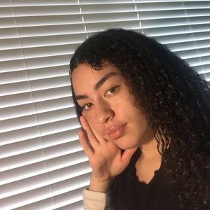 Meet your Posher, Sharisa